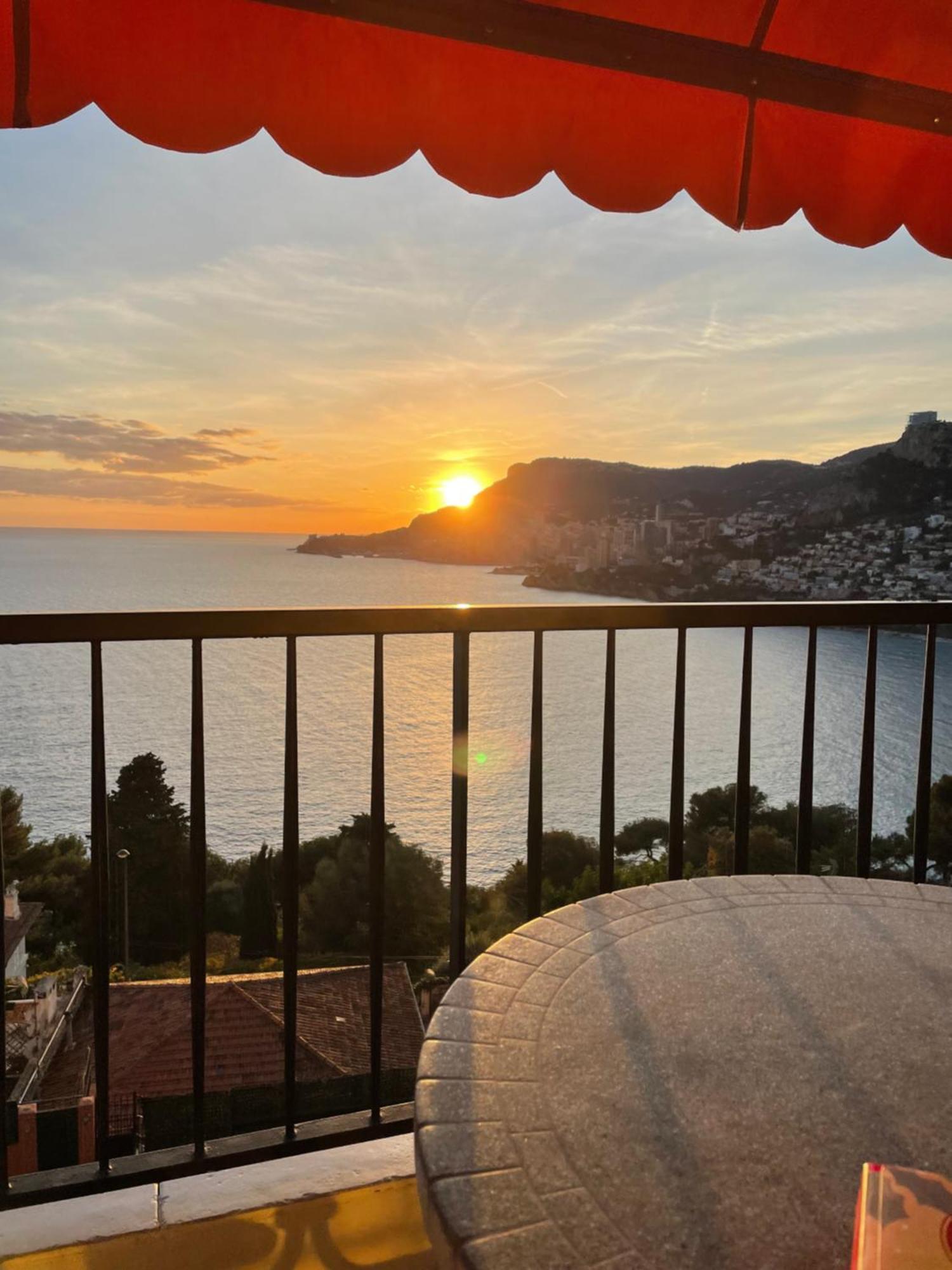 Aux Portes De Monaco Superbe T3 Vue Mer Roquebrune-Cap-Martin Luaran gambar